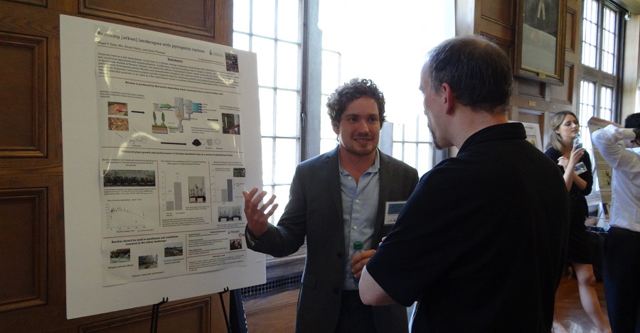 GRADUATE_RESEARCH_POSTER_COMPETITION_2014_900
